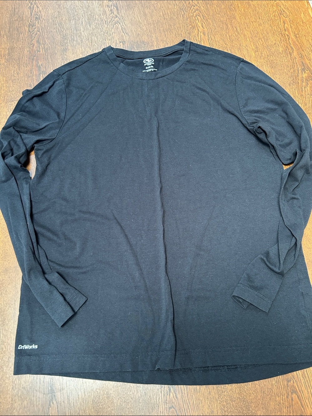 Athletic Works Black Long Sleeve Crewneck Performance Shirt